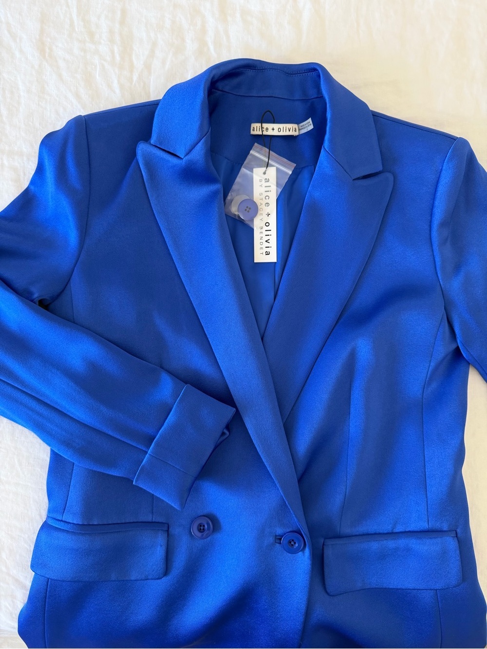 Alice + Olivia Justin Double Breasted Blazer in Royalty Blue, size 2, NWT - Picture 4 of 9